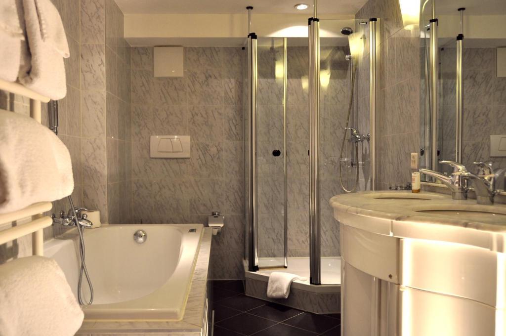 Hotel De La Paix Champéry Habitación foto