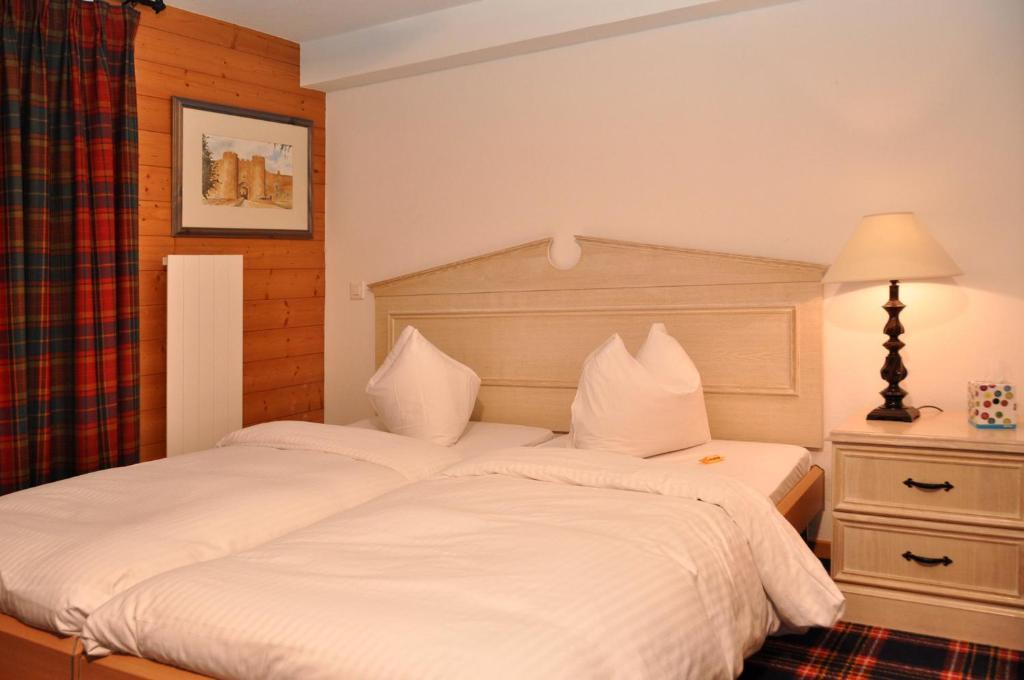 Hotel De La Paix Champéry Habitación foto