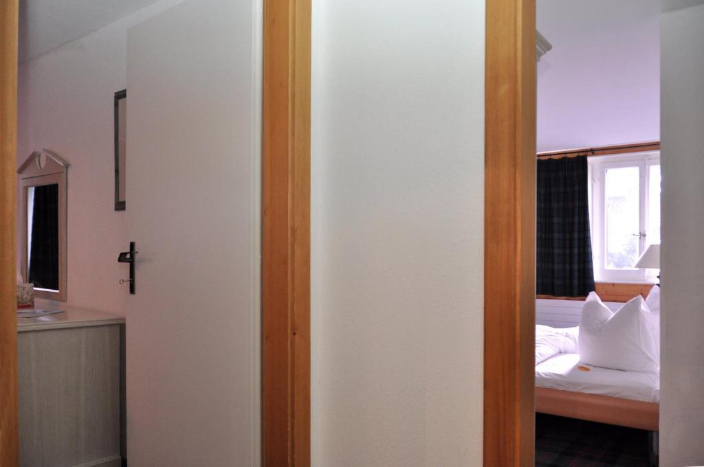 Hotel De La Paix Champéry Habitación foto