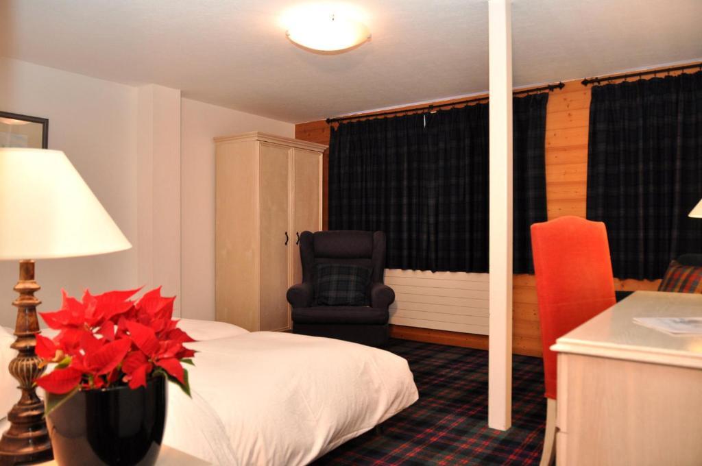Hotel De La Paix Champéry Habitación foto